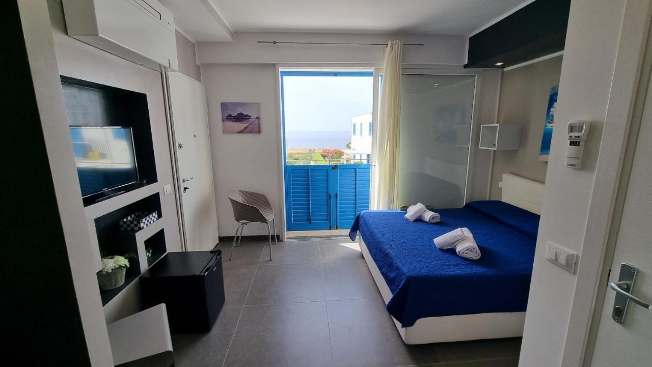 Room & Breakfast Cala Azzurra Макари Экстерьер фото